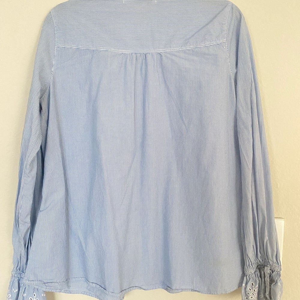 Button down Blouse - Picture 4 of 5